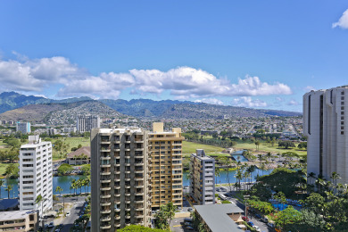 Lake House Mountain View with AC, WiFi, parking, short walk to beach!, , on Oahu - Honolulu in Hawaii - Lakehouse Vacation Rental - Lake Home for rent on LakeHouseVacations.com