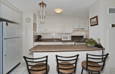 Lake House GREAT location! Marina view! Washerdryer, AC, Wi-Fi and one parking!, , on Oahu - Honolulu in Hawaii - Lakehouse Vacation Rental - Lake Home for rent on LakeHouseVacations.com