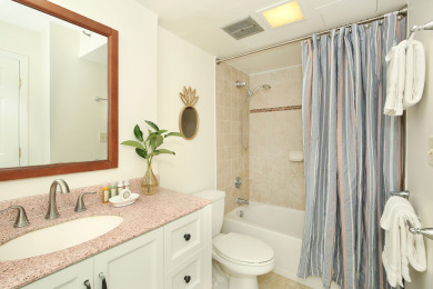 Lake House Waikiki mountain view, close to beach & restaurants! Parking, kitchen, pool!, , on Oahu - Honolulu in Hawaii - Lakehouse Vacation Rental - Lake Home for rent on LakeHouseVacations.com