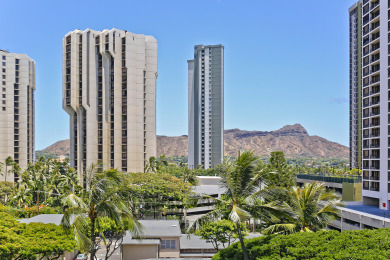 Lake House Breathtaking Diamond Head and Sunrise Views!, , on Oahu - Honolulu in Hawaii - Lakehouse Vacation Rental - Lake Home for rent on LakeHouseVacations.com