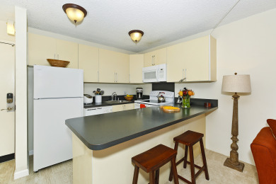 Lake House Comfort AND Convenience with Partial Ocean View!, , on Oahu - Honolulu in Hawaii - Lakehouse Vacation Rental - Lake Home for rent on LakeHouseVacations.com