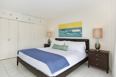 Lake House Great Studio at The Ilikai! Close to beach! AC, Wi-Fi, sleeps 4!, , on Oahu - Honolulu in Hawaii - Lakehouse Vacation Rental - Lake Home for rent on LakeHouseVacations.com