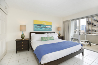 Lake House Great Studio at The Ilikai! Close to beach! AC, Wi-Fi, sleeps 4!, , on Oahu - Honolulu in Hawaii - Lakehouse Vacation Rental - Lake Home for rent on LakeHouseVacations.com