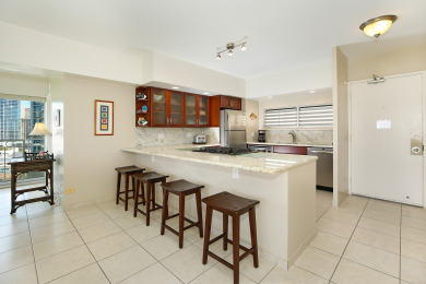 Lake House Gorgeous Monthly rental Near the Beach w Iconic Ocean, City, Mountain Views!, , on Oahu - Honolulu in Hawaii - Lakehouse Vacation Rental - Lake Home for rent on LakeHouseVacations.com