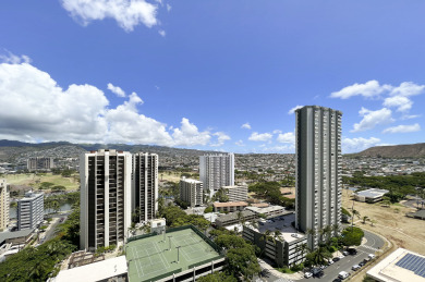 Lake House Magnificent Waikiki Mountain Views! Free Wi-Fi, Pool & More!, , on Oahu - Honolulu in Hawaii - Lakehouse Vacation Rental - Lake Home for rent on LakeHouseVacations.com