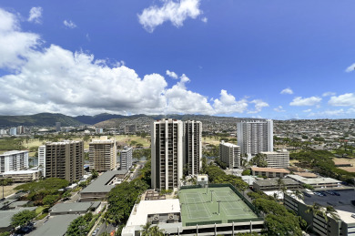 Lake House Magnificent Waikiki Mountain Views! Free Wi-Fi, Pool & More!, , on Oahu - Honolulu in Hawaii - Lakehouse Vacation Rental - Lake Home for rent on LakeHouseVacations.com