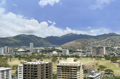 Lake House Magnificent Waikiki Mountain Views! Free Wi-Fi, Pool & More!, , on Oahu - Honolulu in Hawaii - Lakehouse Vacation Rental - Lake Home for rent on LakeHouseVacations.com