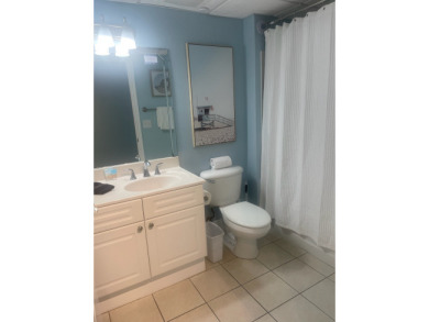 Lake House Come and enjoy your vacation in this 4th floor condo at Emerald Beach Resort, , on Gulf of Mexico - Panama City Beach in Florida - Lakehouse Vacation Rental - Lake Home for rent on LakeHouseVacations.com