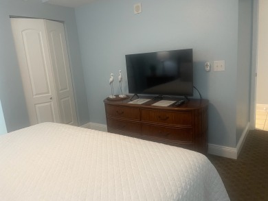 Lake House Come and enjoy your vacation in this 4th floor condo at Emerald Beach Resort, , on Gulf of Mexico - Panama City Beach in Florida - Lakehouse Vacation Rental - Lake Home for rent on LakeHouseVacations.com