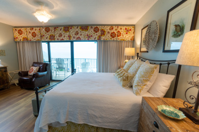 Lake House LUXURIOUS GULF FRONT 3 BEDROOM AT EMERALD HILL FREE WIFI, , on Gulf of Mexico - Santa Rosa Bay in Florida - Lakehouse Vacation Rental - Lake Home for rent on LakeHouseVacations.com