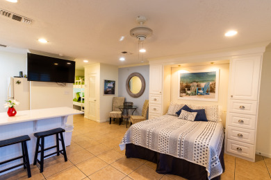 Lake House Studio ground floor the heart of Seagrove Pet considered Must Be Disclosed, , on Gulf of Mexico - Santa Rosa Bay in Florida - Lakehouse Vacation Rental - Lake Home for rent on LakeHouseVacations.com