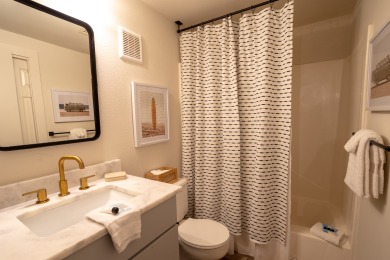 Lake House Upscale 3 bedroom 3 bath Gulf Front unit in the heart of Seagrove Beach, , on Gulf of Mexico - Santa Rosa Bay in Florida - Lakehouse Vacation Rental - Lake Home for rent on LakeHouseVacations.com