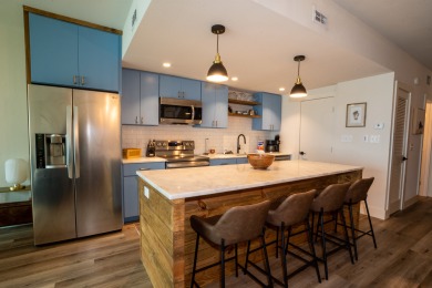 Lake House Upscale 3 bedroom 3 bath Gulf Front unit in the heart of Seagrove Beach, , on Gulf of Mexico - Santa Rosa Bay in Florida - Lakehouse Vacation Rental - Lake Home for rent on LakeHouseVacations.com