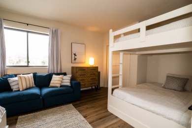 Lake House Upscale 3 bedroom 3 bath Gulf Front unit in the heart of Seagrove Beach, , on Gulf of Mexico - Santa Rosa Bay in Florida - Lakehouse Vacation Rental - Lake Home for rent on LakeHouseVacations.com