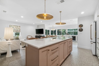 Lake House Grove To Grayt - 30A Luxury Vacations, Grayton Beach, , on Gulf of Mexico - Santa Rosa Bay in Florida - Lakehouse Vacation Rental - Lake Home for rent on LakeHouseVacations.com