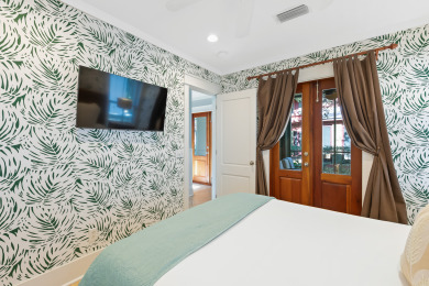 Lake House Captain Jack Cottage - Private Heated Pool, Bikes, 5 Min Walk to the Beach, , on Gulf of Mexico - Rosemary Beach in Florida - Lakehouse Vacation Rental - Lake Home for rent on LakeHouseVacations.com