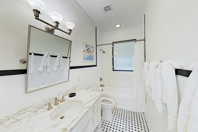 Lake House Benoit Cottage - Stunning Architectural Style in Rosemary Beach, , on Gulf of Mexico - Rosemary Beach in Florida - Lakehouse Vacation Rental - Lake Home for rent on LakeHouseVacations.com