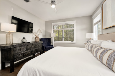 Lake House Just Breathe Flat Luxury oasis overlooking the park, close to pool, 2 Bikes, , on Gulf of Mexico - Rosemary Beach in Florida - Lakehouse Vacation Rental - Lake Home for rent on LakeHouseVacations.com