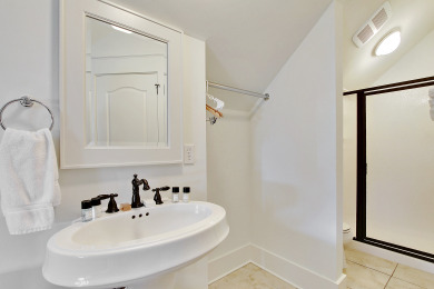 Lake House Southern Serenity Carriage House - Spacious in Rosemary Beach!!, , on Gulf of Mexico - Rosemary Beach in Florida - Lakehouse Vacation Rental - Lake Home for rent on LakeHouseVacations.com