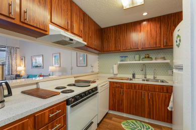 Lake House Kailua Bay Resort#4-303 HEART OF DOWNTOWN, OCEAN VIEWS, TOP FLOOR UNIT!, , on Big Island - Kailua-Kona Bay  in Hawaii - Lakehouse Vacation Rental - Lake Home for rent on LakeHouseVacations.com