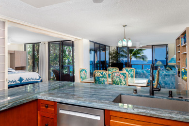 Lake House KKSR#3204 DIRECT OCEANFRONT, 2ND FLOOR CORNER, SPECTACULAR VIEWS! NEW REMODEL, , on Big Island - Kailua-Kona Bay  in Hawaii - Lakehouse Vacation Rental - Lake Home for rent on LakeHouseVacations.com