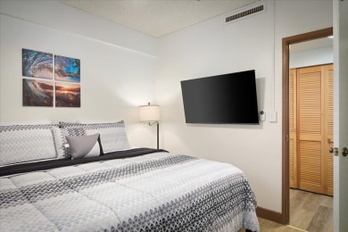 Lake House Kona Plaza#210 REMODELED BEAUTY 11 IN HEART OF KONA TOWN! AC & Elevators!, , on Big Island - Kailua-Kona Bay  in Hawaii - Lakehouse Vacation Rental - Lake Home for rent on LakeHouseVacations.com