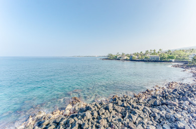 Lake House Oceanfront Paradise with private lanai overlooking Kailua Bay, , on Big Island - Kailua-Kona Bay in Hawaii - Lakehouse Vacation Rental - Lake Home for rent on LakeHouseVacations.com