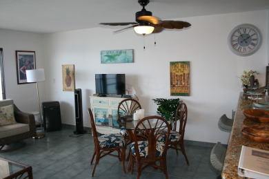 Lake House Oceanfront Paradise with private lanai overlooking Kailua Bay, , on Big Island - Kailua-Kona Bay in Hawaii - Lakehouse Vacation Rental - Lake Home for rent on LakeHouseVacations.com