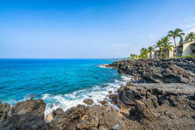 Lake House KKSR#4102 DIRECT OCEANFRONT, INCREDIBLE GROUND FLOOR UNIT, REMODELED!, AC!!!, , on Big Island - Kailua-Kona Bay  in Hawaii - Lakehouse Vacation Rental - Lake Home for rent on LakeHouseVacations.com