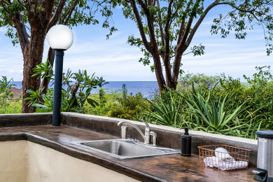 Lake House Kona Mansions#105 1st Floor, Remodeled Unit wOcean views & Air Conditioning, , on Big Island - Kailua-Kona Bay  in Hawaii - Lakehouse Vacation Rental - Lake Home for rent on LakeHouseVacations.com