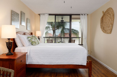 Lake House KONA PACIFIC C-618 NICE OCEAN VIEW, Top Floor, WALK TO TOWN! Elevator, AC!!, , on Big Island - Kailua-Kona Bay  in Hawaii - Lakehouse Vacation Rental - Lake Home for rent on LakeHouseVacations.com