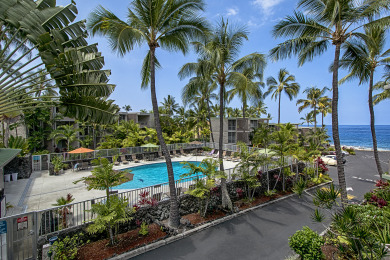 Lake House Alii Villas#127 DIRECT OCEANFRONT, GROUND FLOOR, 2 BEDROOMS, 2 BATHROOMS, , on Big Island - Kailua-Kona Bay  in Hawaii - Lakehouse Vacation Rental - Lake Home for rent on LakeHouseVacations.com