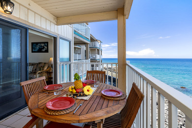 Lake House SV4205 2 bedroom, DIRECT OCEANFRONT, Wifi, BREATHTAKING VIEW., , on Big Island - Kailua-Kona Bay  in Hawaii - Lakehouse Vacation Rental - Lake Home for rent on LakeHouseVacations.com