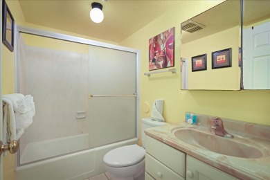 Lake House NEW, BEACHFRONT KONA REEF ALOHA CONDO WITH AC, , on Big Island - Kailua-Kona Bay in Hawaii - Lakehouse Vacation Rental - Lake Home for rent on LakeHouseVacations.com