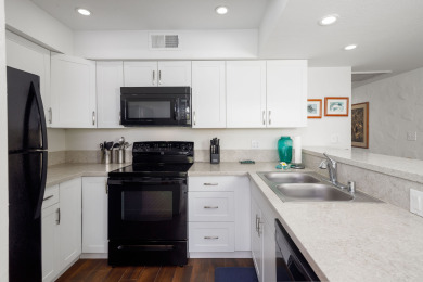 Lake House Casa De Emdeko 204 - Air Conditioning! Elevators! REMODELED IN 2019!, , on Big Island - Kailua-Kona Bay  in Hawaii - Lakehouse Vacation Rental - Lake Home for rent on LakeHouseVacations.com