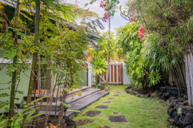 Lake House Makana Kai Hale Oceanfront House on Famous Ali'i Drive, , on Big Island - Kailua-Kona Bay  in Hawaii - Lakehouse Vacation Rental - Lake Home for rent on LakeHouseVacations.com