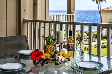 Lake House SV3203 2 bedroom, DIRECT OCEANFRONT, Wifi, BREATHTAKING VIEWS, , on Big Island - Kailua-Kona Bay  in Hawaii - Lakehouse Vacation Rental - Lake Home for rent on LakeHouseVacations.com