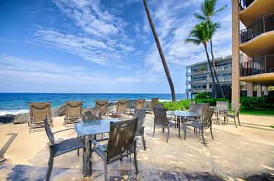 Lake House KONA MAKAI#2-303 BEAUTIFUL TOP FLOOR OCEAN VIEW IN OCEANFRONT COMPLEX WAC!, , on Big Island - Kailua-Kona Bay in Hawaii - Lakehouse Vacation Rental - Lake Home for rent on LakeHouseVacations.com