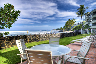 Lake House Banyan Tree 404Top Floor DIRECT oceanfront condo, , on Big Island - Kailua-Kona Bay  in Hawaii - Lakehouse Vacation Rental - Lake Home for rent on LakeHouseVacations.com