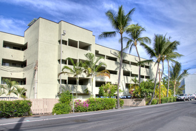 Lake House Banyan Tree 404Top Floor DIRECT oceanfront condo, , on Big Island - Kailua-Kona Bay  in Hawaii - Lakehouse Vacation Rental - Lake Home for rent on LakeHouseVacations.com