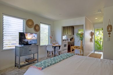 Lake House Chic and Romantic Beachside Studio - Steps To Beach, Super Walkable Location, , on  in Hawaii - Lakehouse Vacation Rental - Lake Home for rent on LakeHouseVacations.com