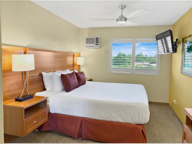 Lake House Oceanfront condo on wing of complex near beach, pool - Perfect for Sunsets, , on Maui - Kihei in Hawaii - Lakehouse Vacation Rental - Lake Home for rent on LakeHouseVacations.com
