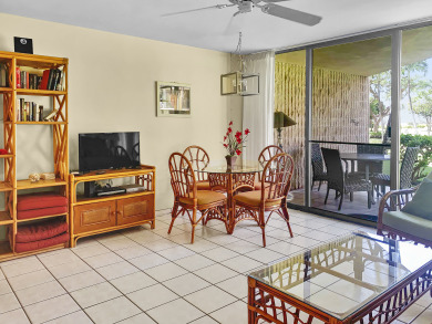 Lake House Ground Floor Maui Sunset B105 on the oceanfront in Kihei, , on Maui - Kihei in Hawaii - Lakehouse Vacation Rental - Lake Home for rent on LakeHouseVacations.com