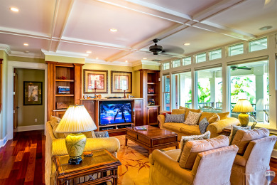 Lake House 5 Bed5 Bath Craftsman Home with large lanai, Central AC. Close to Beach., , on Nottely River - Union County in Hawaii - Lakehouse Vacation Rental - Lake Home for rent on LakeHouseVacations.com