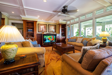 Lake House 5 Bed5 Bath Craftsman Home with large lanai, Central AC. Close to Beach., , on Nottely River - Union County in Hawaii - Lakehouse Vacation Rental - Lake Home for rent on LakeHouseVacations.com