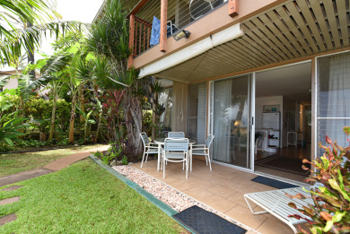 Lake House Tropical Ground floor! Corner! Just Steps to Pool and Ocean!120, , on Maui - Lahaina in Hawaii - Lakehouse Vacation Rental - Lake Home for rent on LakeHouseVacations.com