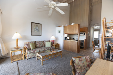 Lake House Great Top floor! Beamed Ceilings! Direct Views 214, , on Maui - Lahaina in Hawaii - Lakehouse Vacation Rental - Lake Home for rent on LakeHouseVacations.com