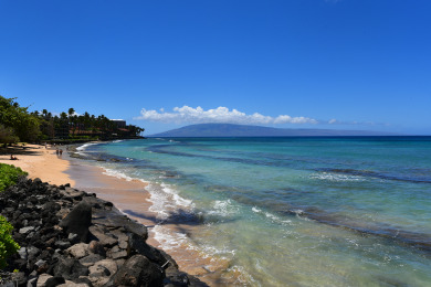 Lake House Ocean Front, Beach access! Cute Ground floor, Unit 104. Steps to the ocean!, , on Maui - Lahaina in Hawaii - Lakehouse Vacation Rental - Lake Home for rent on LakeHouseVacations.com
