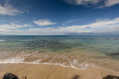 Lake House Top Floor! Vaulted Ceilings! Direct Ocean Views! Come to Maui! #217, , on Maui - Lahaina in Hawaii - Lakehouse Vacation Rental - Lake Home for rent on LakeHouseVacations.com