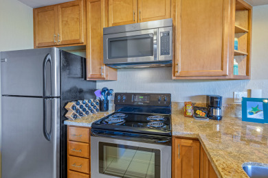 Lake House Great Deal! 1BR Condo at Oceanfront Kaanapali Shores Pools, AC, Beach, , on Maui - Lahaina in Hawaii - Lakehouse Vacation Rental - Lake Home for rent on LakeHouseVacations.com